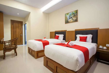 RedDoorz Premium @ Jalan Cengkeh Malang, Malang, Indonesia
