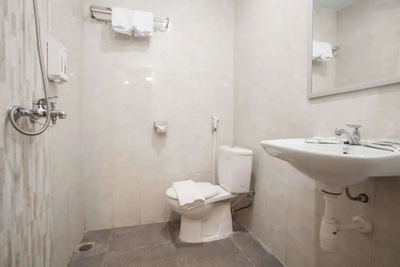 RedDoorz Premium @ Jalan Cengkeh Malang, Malang, Indonesia