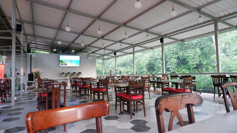Hau Riverside Lodges Citumang, Pangandaran, Indonesia