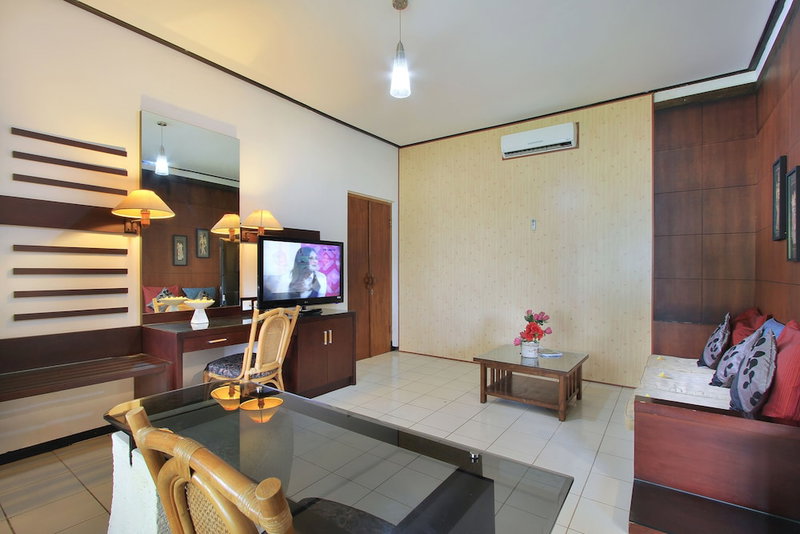 Puri Naga Beachfront Cottages, Legian, Indonesia
