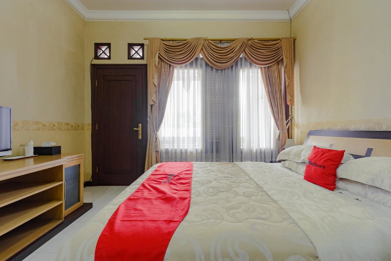 RedDoorz Syariah @ Cipanas, Sindanglaya, Indonesia