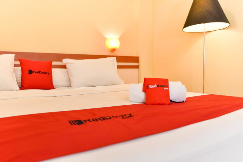 RedDoorz Plus near Mall Bali Galeria 2, Denpasar, Indonesia