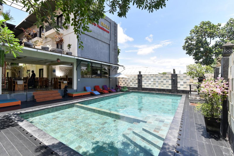 RedDoorz Plus near Mall Bali Galeria 2, Denpasar, Indonesia