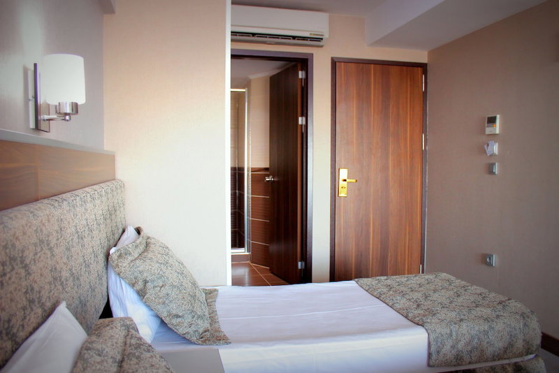 Hotel Büyük Paris, Istanbul, Turkey