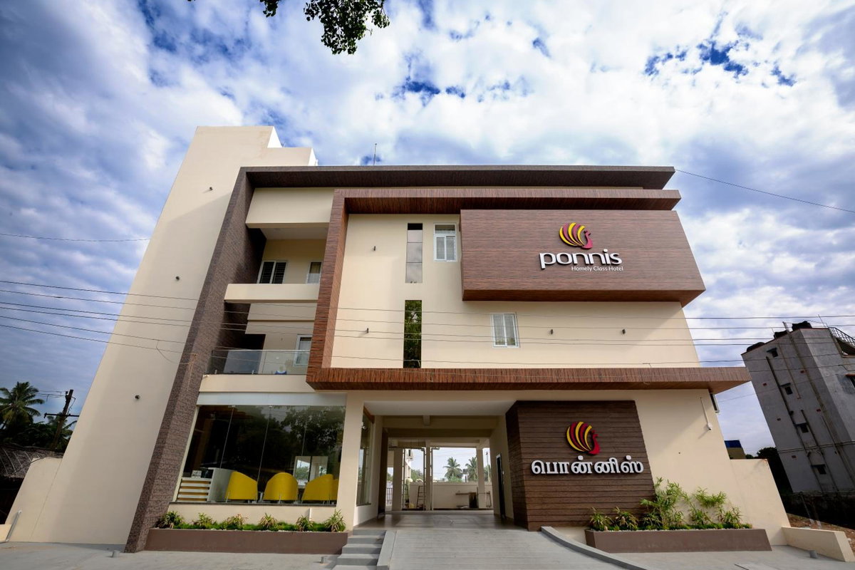 Ponnis Hotel, India