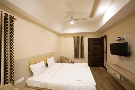 Ponnis Hotel, Palani, India