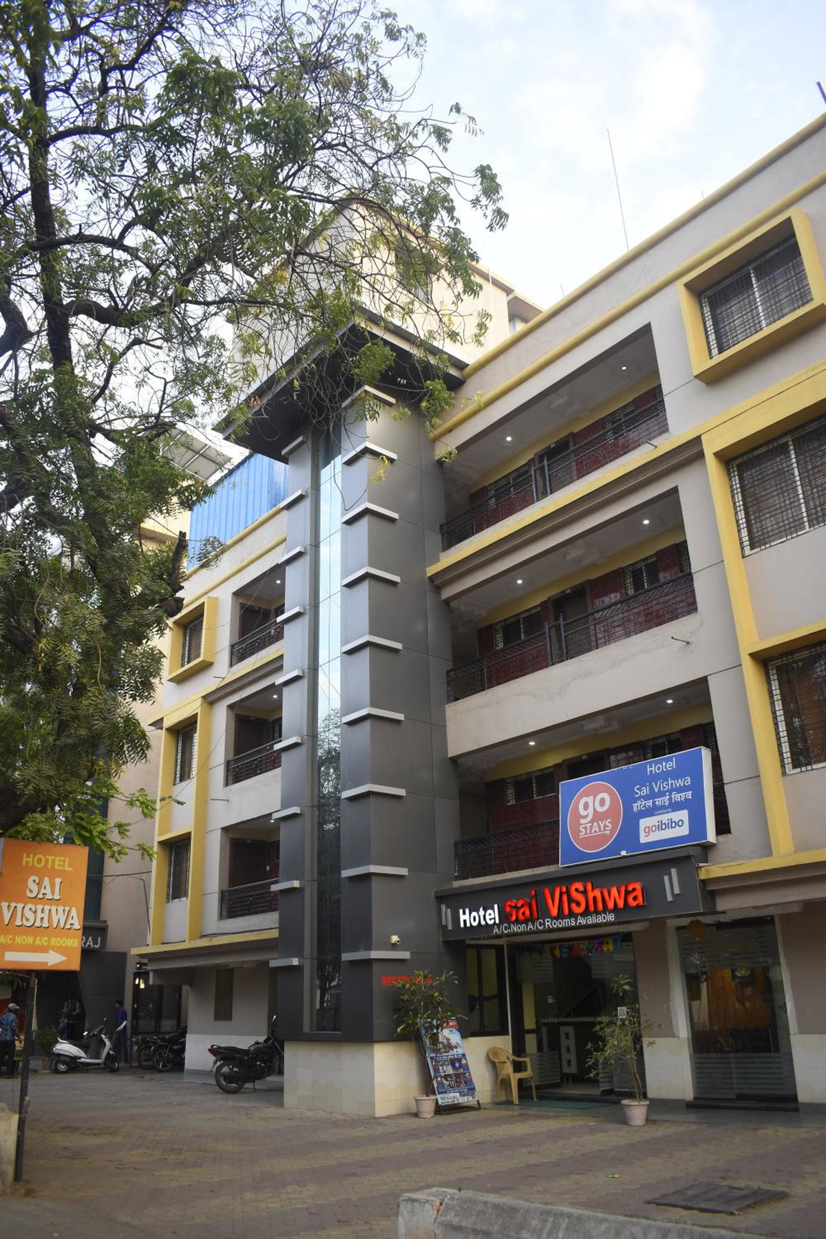 Hotel · Hotel Sai Vishwa, Shirdi