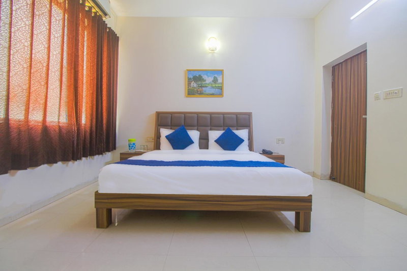 Hotel Panache 500 Mtrs From Shri Krishna Janma bhumi Teample, Mathura, India