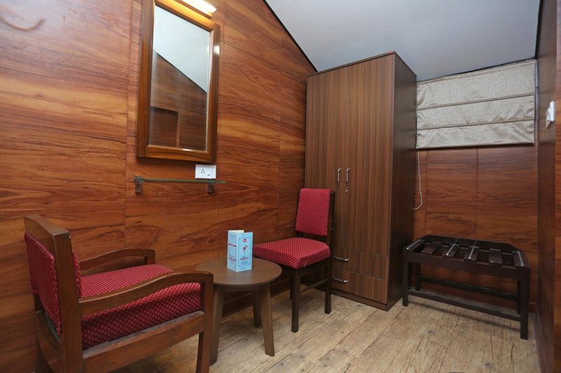 Hotel Rushabh Home, Kolkata, India