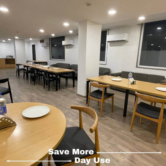 Saltstayz Express -Medicity Near Medanta Hospital, Gurgaon, India