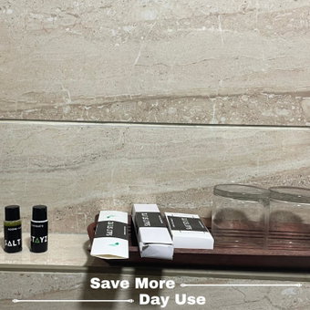 Saltstayz Express -Medicity Near Medanta Hospital, Gurgaon, India