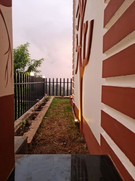 Sky Sketch, Kodaikānāl, India