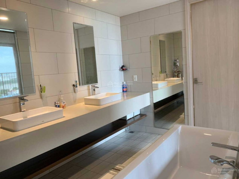 Apartment for rent in Nha Be, Vietnam · Waterina Suites · 2 rooms, 2 baths