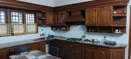 Alite Posh 4 BHK Villa in Thrissur Town, Trichūr, India