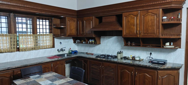 Alite Posh 4 BHK Villa in Thrissur Town, Trichūr, India