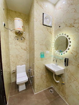 Crescent Inn, Greater Noida, India