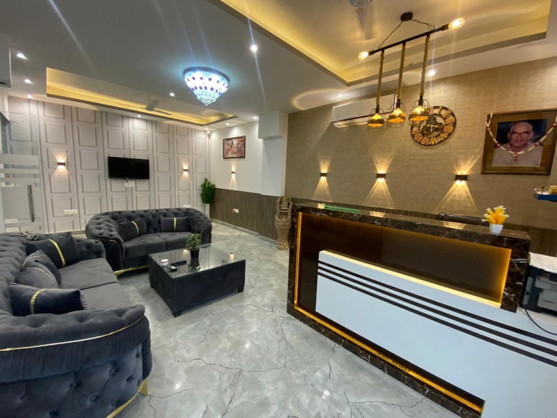Crescent Inn, Greater Noida, India