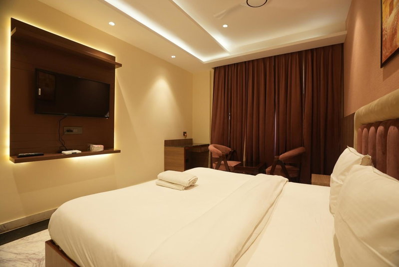 Lime Tree Hotels and Banquet Greater Noida, Greater Noida, India
