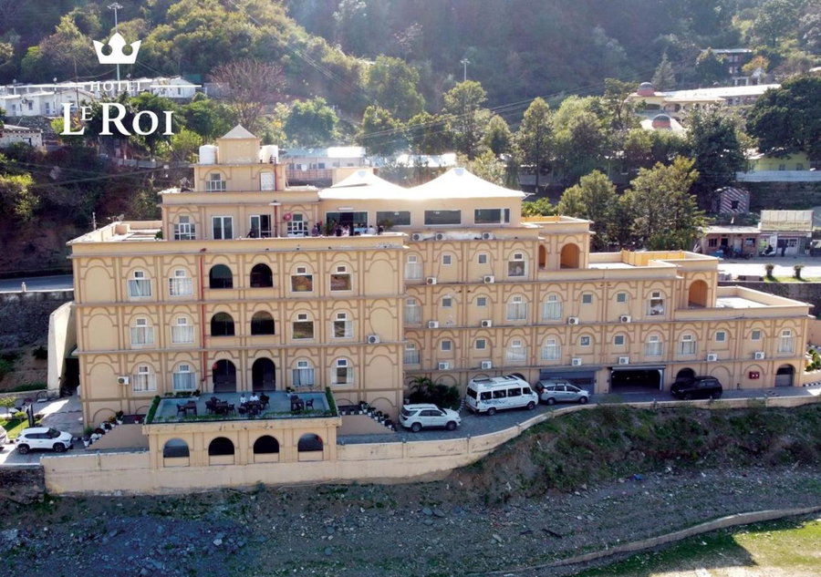 Hotel Le ROI Lake View Koti, Chamba, India