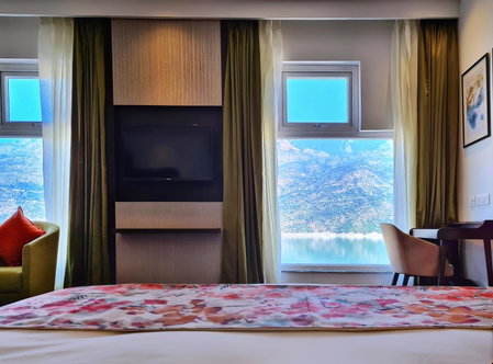 Hotel Le ROI Lake View Koti, Chamba, India