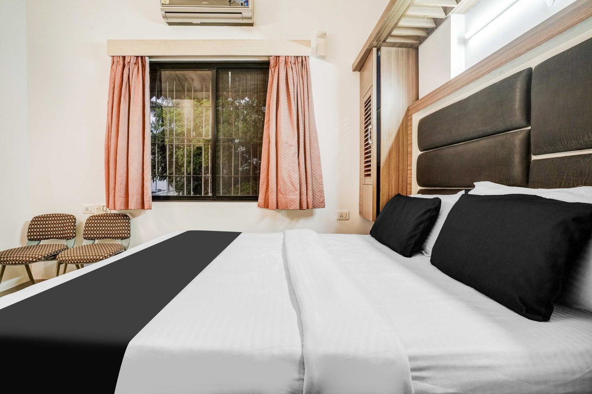 Super Hotel O Nashik, India