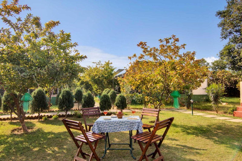 Jungle Book Resort Ranthambore camping Near Tiger safari, Sawāi Mādhopur, India