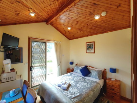 Angela's Beach Stays, Apollo Bay, Australia