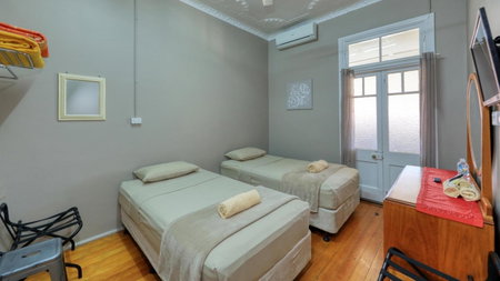 Hotel Corones, Charleville, Australia