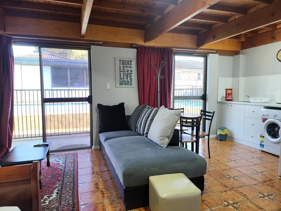 T&V Suites, Windsor, Australia