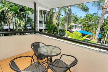 Cairns Reef Apartments & Motel, Cairns, Australia