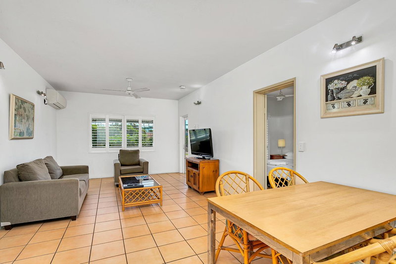 Cairns Reef Apartments & Motel, Cairns, Australia
