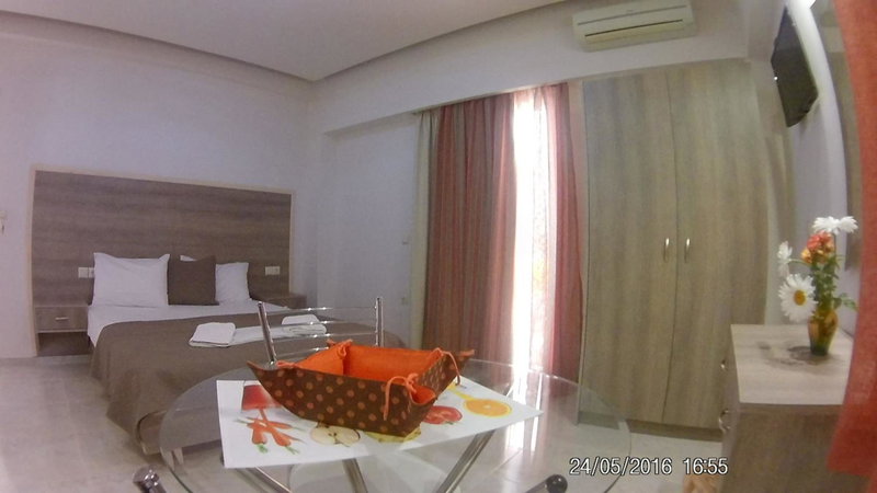 Sirena Apartments, Agia Pelagia, Greece