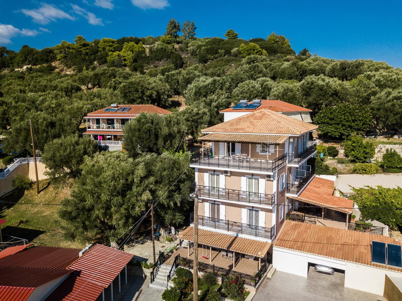 Bratis Apartments, Kerion, Greece