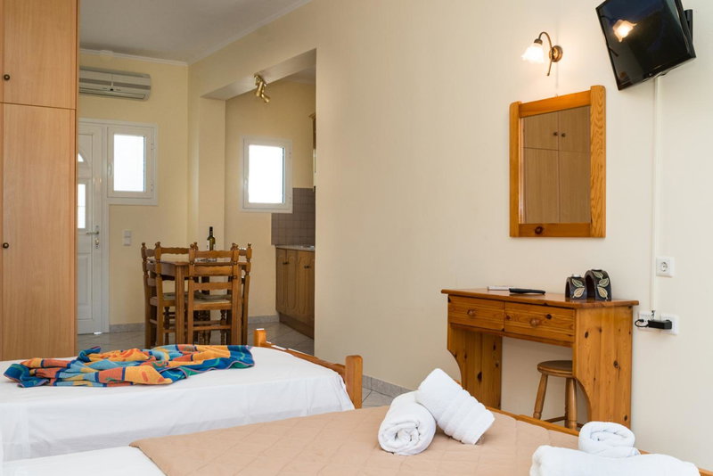 Bratis Apartments, Kerion, Greece