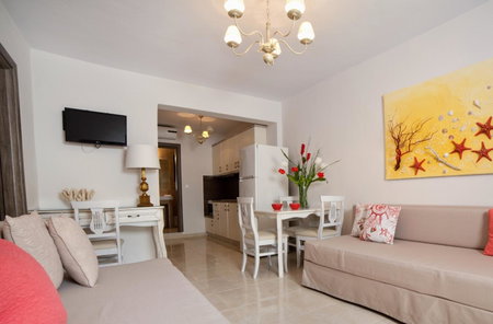 kassandrinos apartments apostolos, Nikiti, Greece