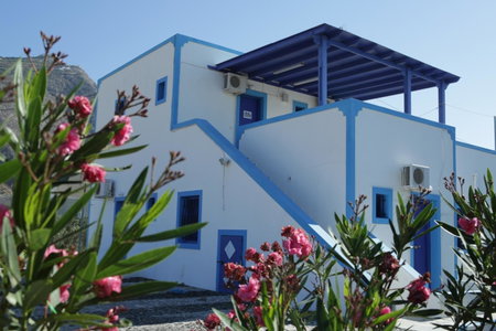 Studios Apartments Kapetanios, Perissa, Greece