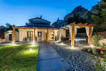 Meteora boutique villa E, Kalabaka, Greece