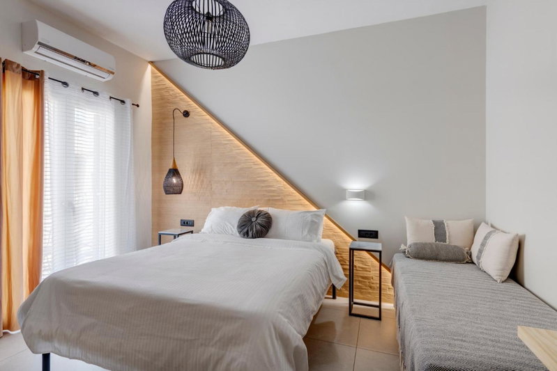 Aeolia Boutique Studios, Ermoupoli, Greece