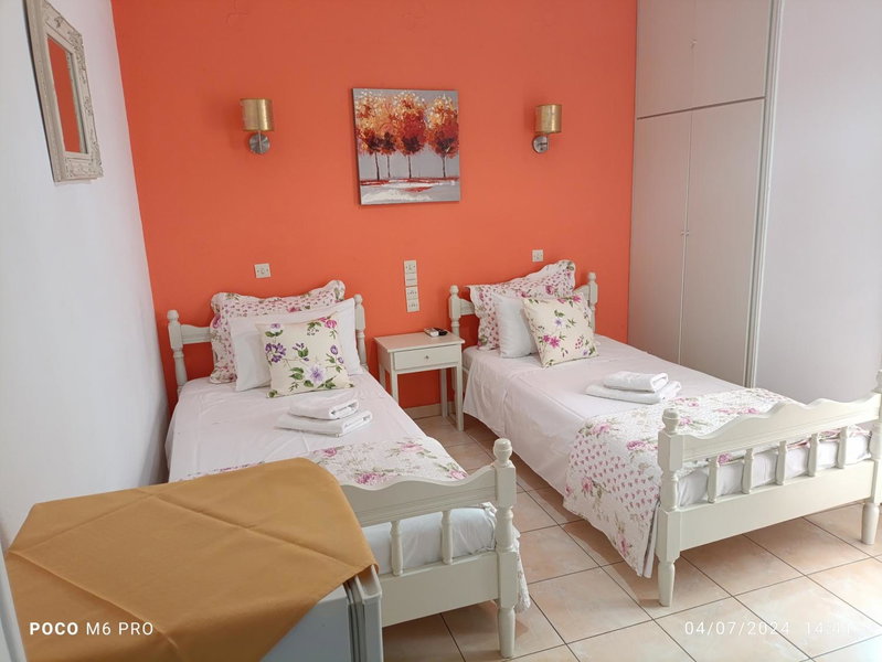 Pension Galazios Kolpos, Patitiri, Greece