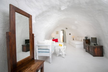 Alexander's Suites, Santorini, Greece