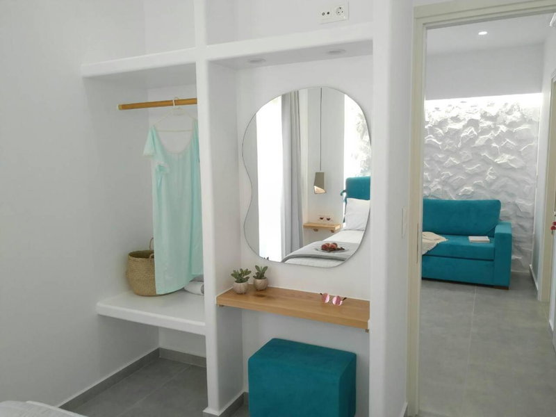 3 Wishes, Naxos Chora, Greece