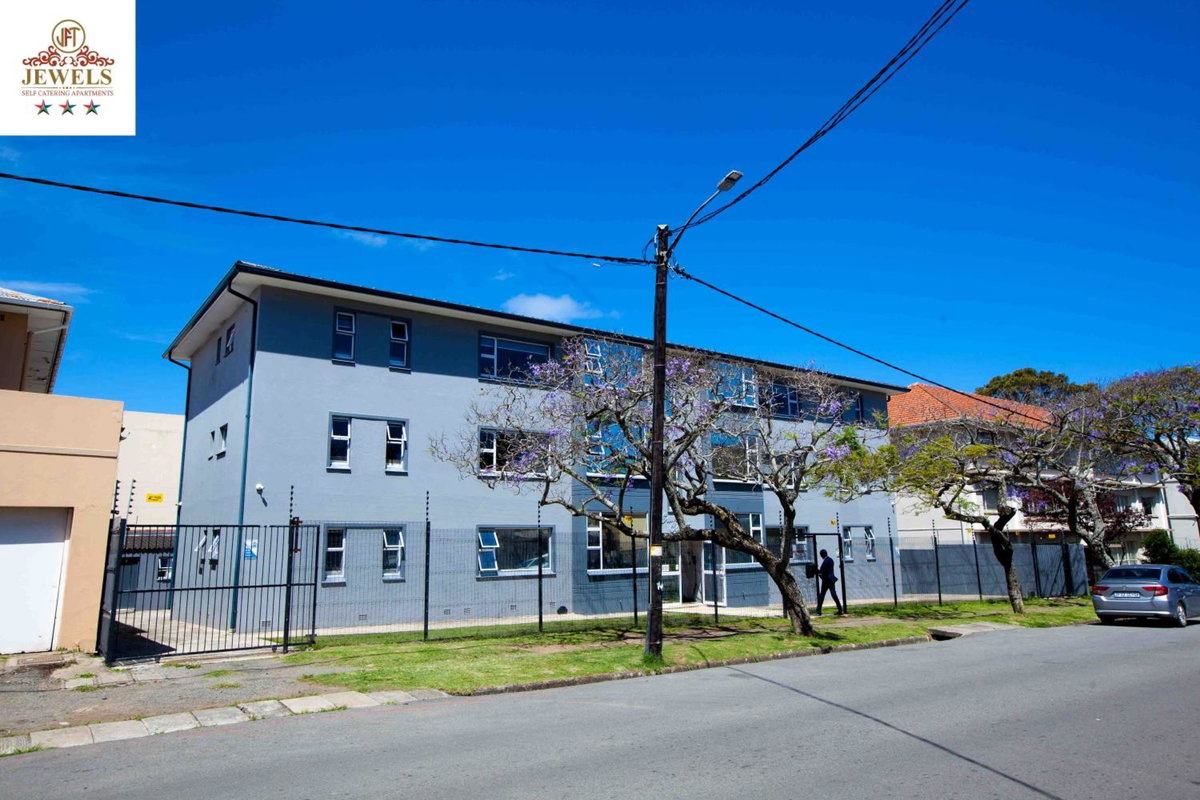 Hotel · JFT self catering units, East London