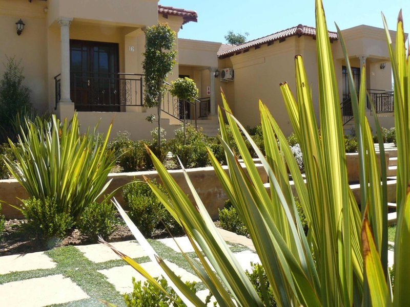 Moon and Sixpence Garden Guest House, Muldersdrift, South Africa
