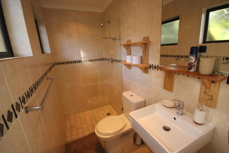 Saltycrax Backpackers and Surf Hostel, Bloubergstrand, South Africa