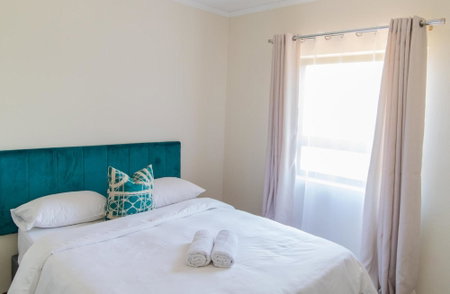 Comfy 2bed 2bath in a Secure golf estate WIFI, Roodepoort, South Africa