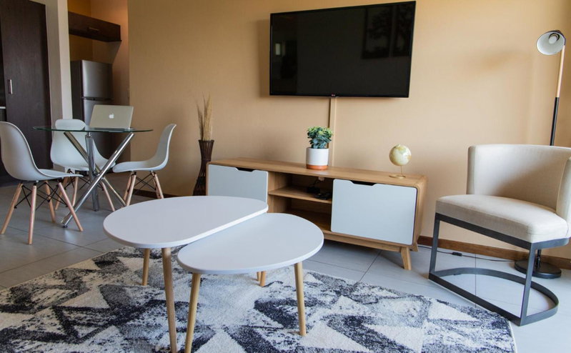 Comfy 2bed 2bath in a Secure golf estate WIFI, Roodepoort, South Africa