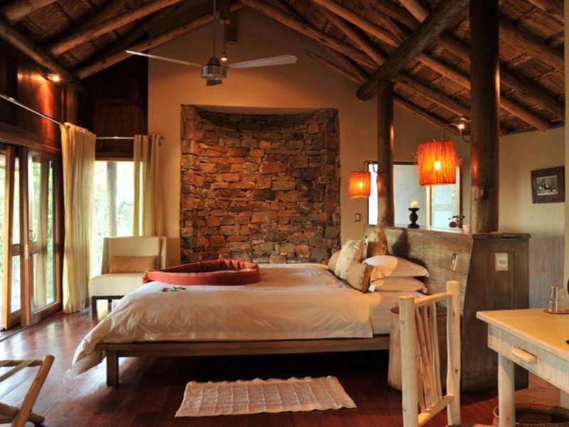 Buffalo Ridge Safari Lodge, Madikwe Game Reserve, South Africa