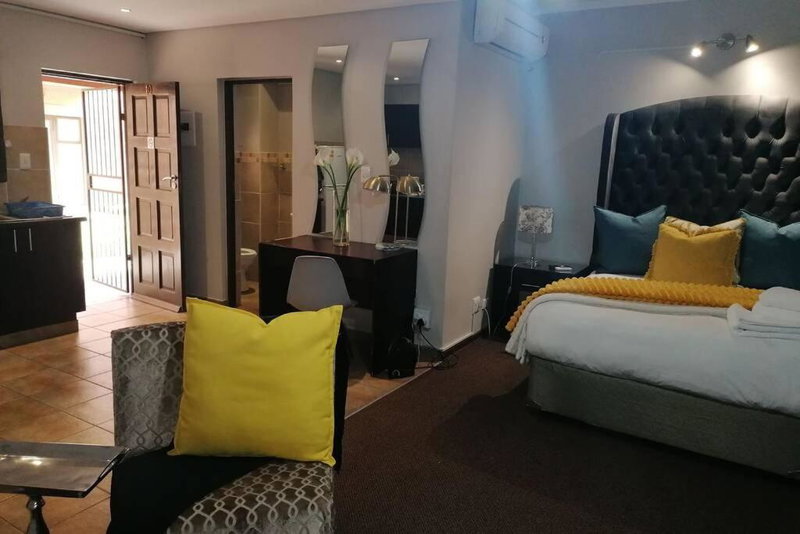 Beautiful Apartm B10 Situated in Bains Game Lodge, Bloemfontein, South Africa