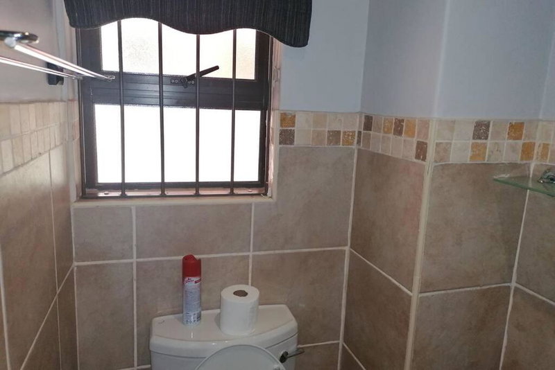 Beautiful Apartm B10 Situated in Bains Game Lodge, Bloemfontein, South Africa