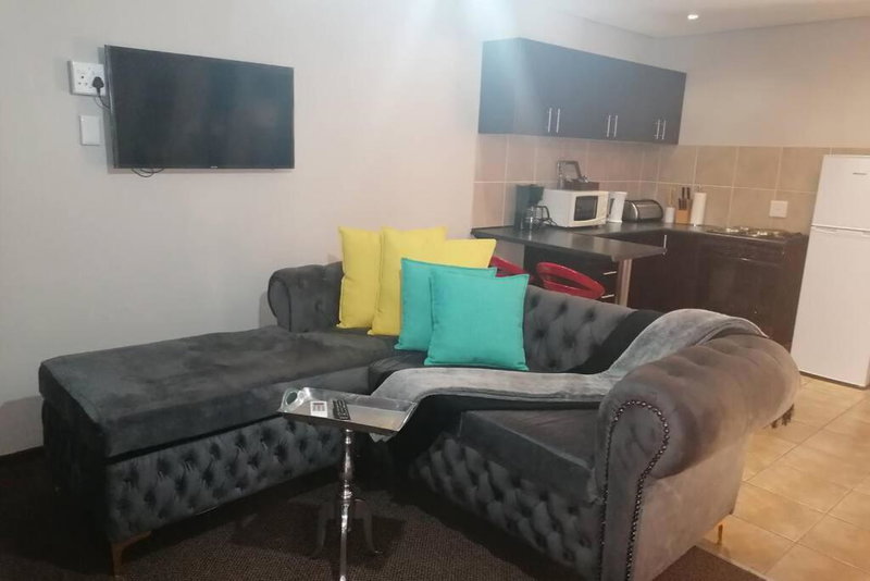 Beautiful Apartm B10 Situated in Bains Game Lodge, Bloemfontein, South Africa